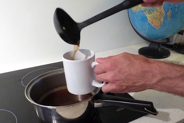 Brew coffee without a coffee maker
