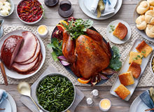 12 Holiday Feast Mistakes That Make You Gain Weight