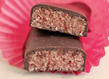 Make Your Own Strawberry Protein Bars