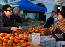 Questions You Should Never Ask At A Farmers'Market