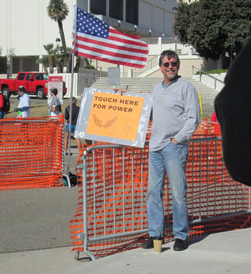 Best Running Pitstops At A Road Race #9: Touch here for power.