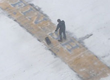 Person Who Shovelled Snow Off The Boston Marathon Finish Line Revealed