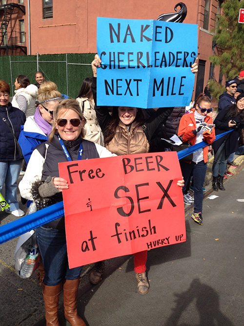 Sexy Running Signs At A Road Race #8: Naked cheerleaders next mile. Free beer and sex a finish. Hurry up.